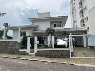 Casa em Barreiros, São José/SC de 525m² 3 quartos à venda por R$ 2.597.000,00