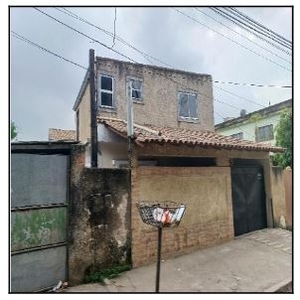 Casa em Colubande, São Gonçalo/RJ de 360m² 3 quartos à venda por R$ 131.366,00