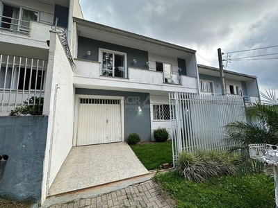 Sobrado em Vila Nossa Senhora do Carmo, Campo Largo/PR de 90m² 3 quartos à venda por R$ 519.000,00