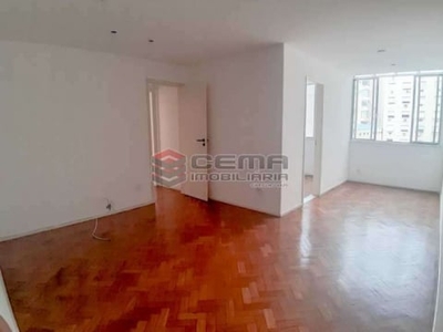 Apartamento com 3 quartos para alugar na Rua Marquês de Abrantes, Flamengo, Rio de Janeiro, 98 m2 por R$ 2.700