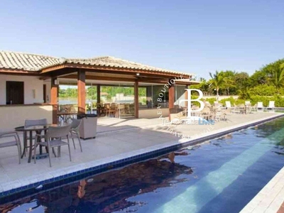 Exuberante casa com 4 suites perto da praia em Búzios!