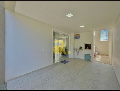 Casa no Bairro Fidelis em Blumenau com 3 Dormitórios (1 suíte) e 109.96 m²