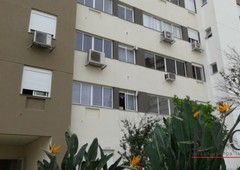 Apartamento à venda por R$ 390.000