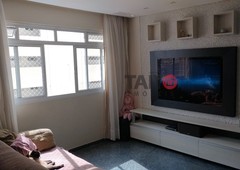 Apartamento à venda por R$ 750.000