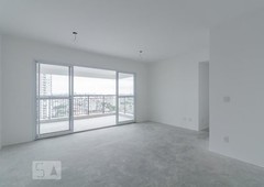 APARTAMENTO no 13º andar com 2 dormitórios e 2 garagens