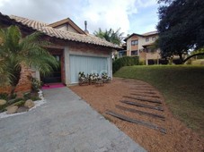 Casa de Condomínio à venda por R$ 2.450.000