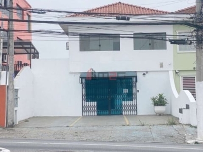 Amplo sobrado para utilização comercial na melhor localização do alto da lapa - oportunidade única.