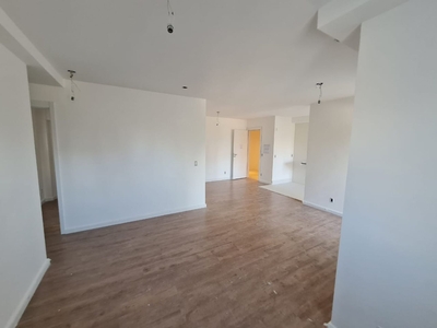 Apartamento à venda em Aclimação com 85 m², 3 quartos, 1 suíte, 2 vagas