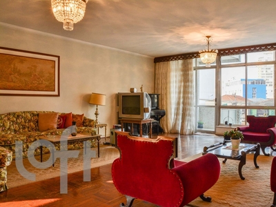Apartamento à venda em Mooca com 297 m², 4 quartos, 1 suíte, 2 vagas