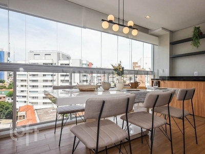 Apartamento à venda em Vila Romana com 72 m², 2 quartos, 1 suíte, 2 vagas