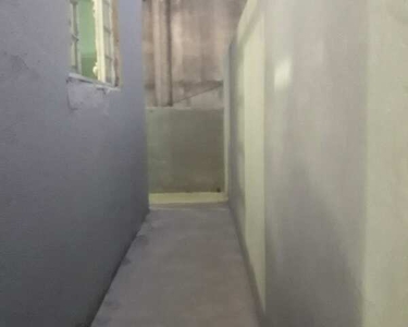 Excelente casa Individual à venda, de 2 quartos, 3 vagas, bem localizada, no Bonsucesso BH