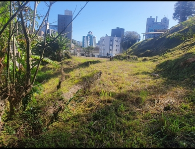 Terreno no Bairro Garcia em Blumenau com 8927 m²