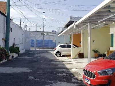 ALUGO R$ 2.300, 2 quartos no Tocantins Village em Laranjeiras Linda casa em Cond fechado