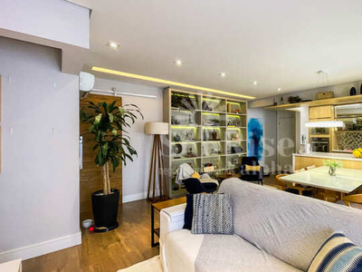 Apartamento mobiliado para alugar com 2 quartos e 2 vagas 84m² R$7.991,00 pacote - Alphavi