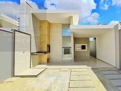 Bela casa à venda no Eusébio, próximo ao Shopping Eusébio - 180m2 - 3 quartos