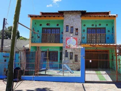 Belíssima casa Casa com 5 dormitórios