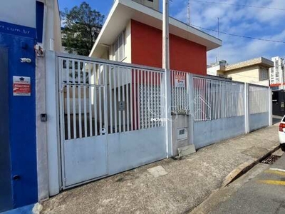 Casa comercial com 6 salas na Rua Senador Fonseca