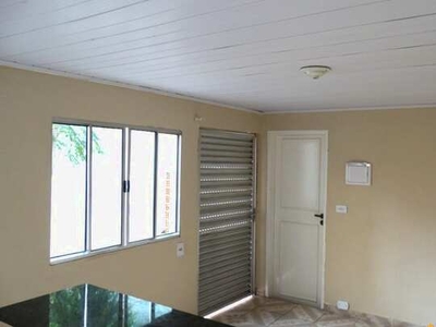 CASA PARA ALUGAR COM 02 DORMITORIOS NA VILA CISPER