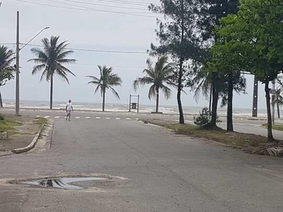 Casa para locação de temporada 50 metros da Praia em Peruíbe