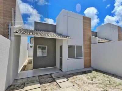 Casa solta à venda no Eusébio - Amplo terreno - 2 quartos - Excelente acabamento
