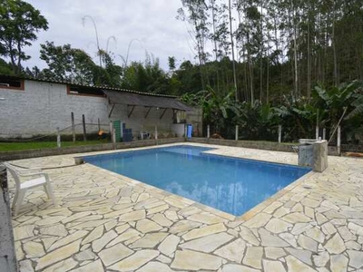 Sítio à Venda em Juquitiba SP com 26.000m2, piscina e lago!