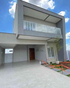 Casa em Condomínio com 4 quartos à venda no bairro Jardim Cristal, 235m²