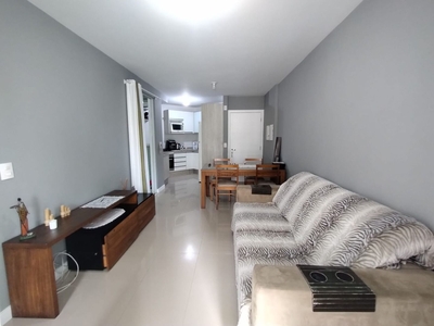 Apartamento em Abraão, Florianópolis/SC de 67m² 2 quartos para locação R$ 3.200,00/mes