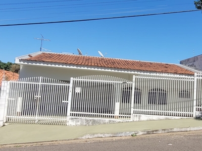 Apartamento em Jardim Ohara, Marília/SP de 120m² 3 quartos à venda por R$ 424.000,00