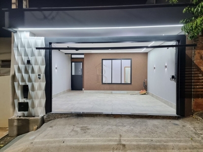 Casa em Jardim Adolpho Bim, Marília/SP de 120m² 3 quartos à venda por R$ 529.000,00