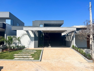 Casa em Jardim São Domingos, Marília/SP de 240m² 3 quartos à venda por R$ 1.399.000,00