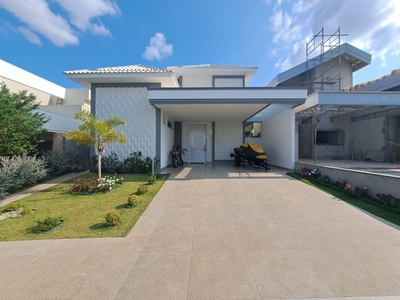 Casa em Jardim São Domingos, Marília/SP de 300m² 3 quartos à venda por R$ 2.499.000,00