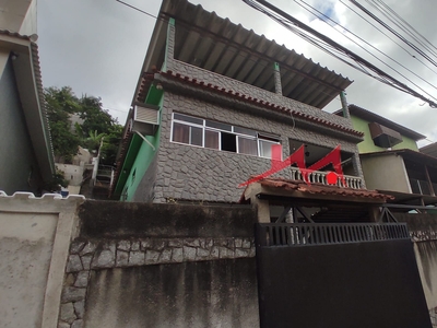Casa em Lindo Parque, São Gonçalo/RJ de 100m² 3 quartos à venda por R$ 319.000,00