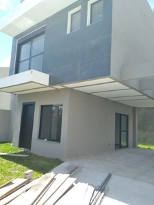 Sobrado em Tarumã, Curitiba/PR de 134m² 3 quartos à venda por R$ 858.000,00