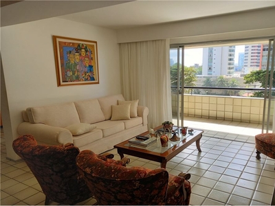 Apartamento em Boa Viagem, Recife/PE de 223m² 4 quartos à venda por R$ 1.699.000,00