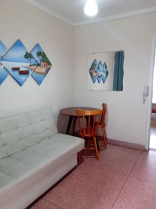Apartamento em Vila Tupi, Praia Grande/SP de 46m² 1 quartos para locação R$ 1.350,00/mes