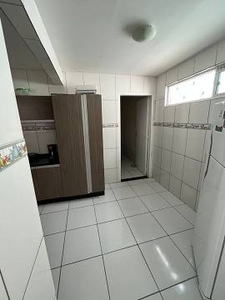 Casa com 3 Quartos e 2 banheiros à Venda, 120 m² por R$ 80.000