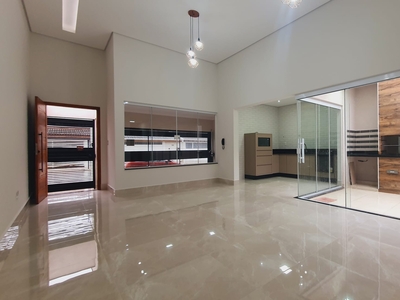 Casa em Centro, Bragança Paulista/SP de 109m² 3 quartos à venda por R$ 552.900,00