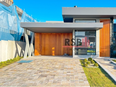 Casa em Centro, Torres/RS de 240m² 3 quartos à venda por R$ 1.979.000,00
