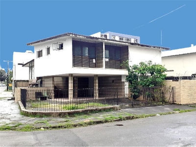 Casa em Ilha do Retiro, Recife/PE de 217m² 5 quartos à venda por R$ 749.000,00