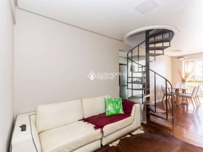 Cobertura com 2 quartos para alugar na rua demétrio ribeiro, 1012, centro histórico, porto alegre, 108 m2 por r$ 3.800