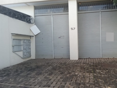 Galpão em Vila Balarotti, Londrina/PR de 355m² para locação R$ 5.950,00/mes