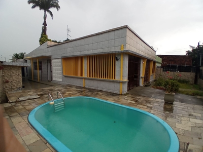 Casa em Engenho do Meio, Recife/PE de 150m² 4 quartos à venda por R$ 749.000,00