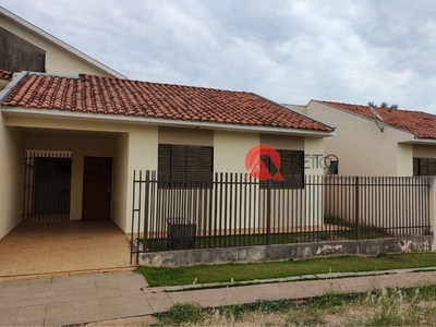 Casa em Jardim Alvorada, Maringá/PR de 80m² 3 quartos para locação R$ 950,00/mes