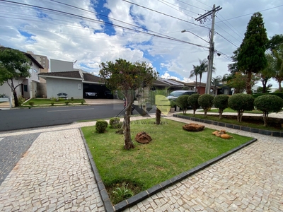 Casa em Jardim Inconfidência, Uberlândia/MG de 194m² 3 quartos à venda por R$ 1.199.000,00