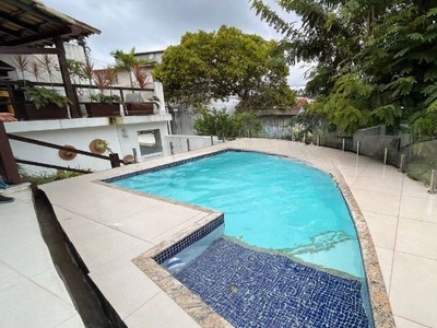 Casa em Pendotiba, Niterói/RJ de 360m² 3 quartos à venda por R$ 1.049.000,00