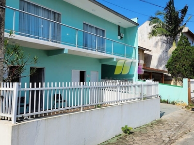 Casa em Praia Do Ubatuba, São Francisco Do Sul/SC de 300m² 6 quartos à venda por R$ 2.149.000,00