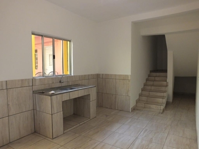 Casa em Vila Zat, São Paulo/SP de 25m² 1 quartos para locação R$ 900,00/mes