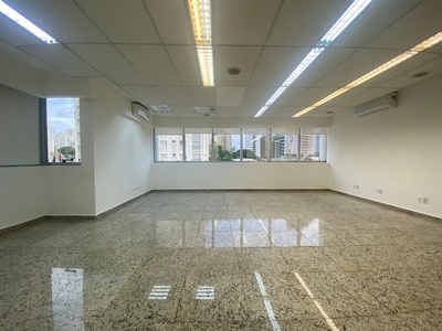 Sala em Cambuí, Campinas/SP de 130m² à venda por R$ 1.199.000,00 ou para locação R$ 6.700,00/mes