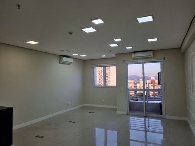 Sala em Vila Matias, Santos/SP de 42m² para locação R$ 2.900,00/mes