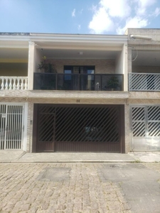 Sobrado em Bonfim, Osasco/SP de 187m² 4 quartos para locação R$ 2.800,00/mes